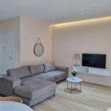 דירה Francis Apartment, San Pietro Residences Plazhi San Pietro